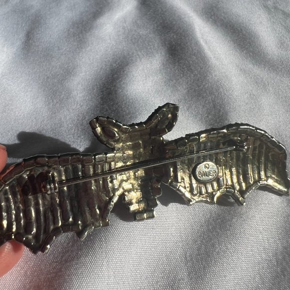 VINTAGE Bauer Rhinestone Bat Pin - Picture 5 of 5
